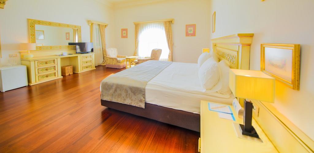 Penthouse Suite